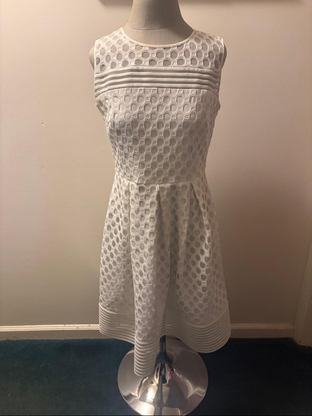 Sandra Darren White Sleeveless Eyelet Mini Dress